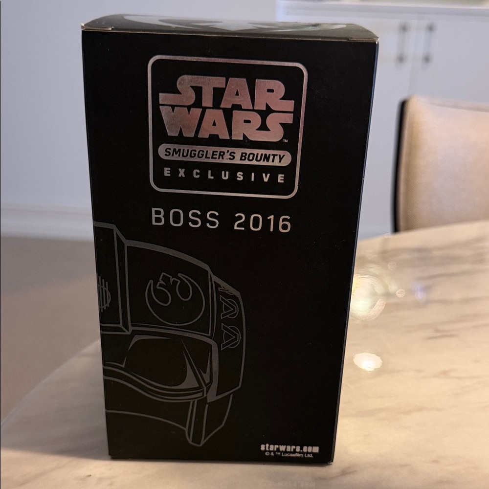 Funko StarWars Gold colored Rebel Pilot Collectible Boss 2016 Smuggler’s bounty - Picture 2 of 14